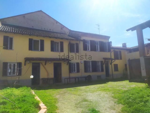 Villetta indipendente in vendita di 330 m² in Via VOLTA