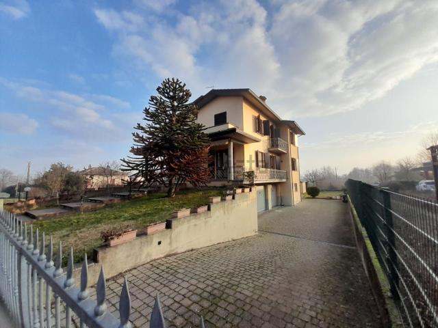 Villetta indipendente in vendita di 330 m² in Frazione di Godi