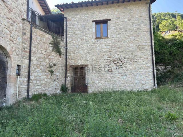 Villetta indipendente in vendita di 330 m² in Località Postignano
