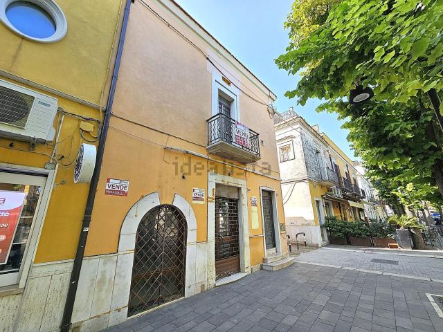 Villetta indipendente in vendita di 331 m² in Corso Giuseppe Garibaldi