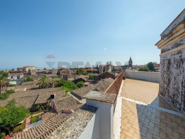Villetta indipendente in vendita di 332 m² in Via Santa Lucia, 49