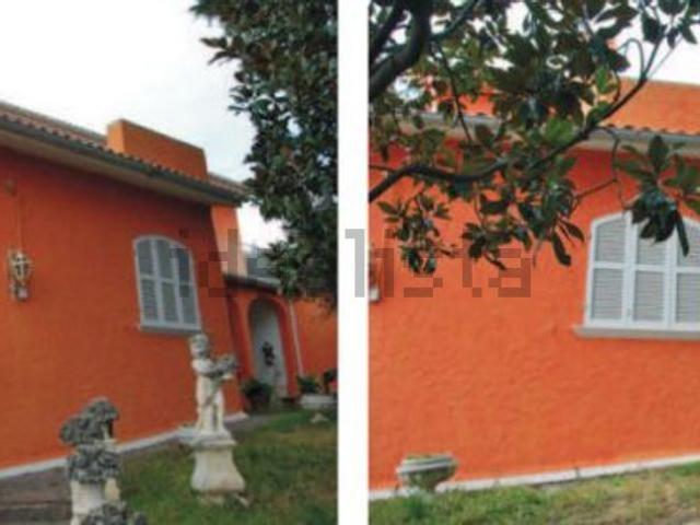 Villetta indipendente in vendita di 333 m² in Via Carlo Linneo