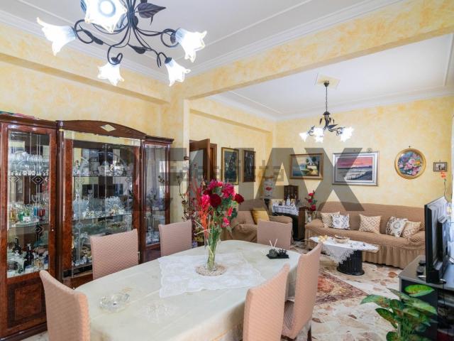 Villetta indipendente in vendita di 333 m² in Via Oberdan, 14