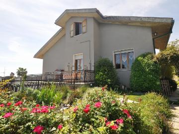 Villetta indipendente in vendita di 333 m² in Via Montinope, 4
