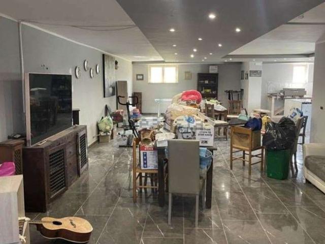 Villetta indipendente in vendita di 333 m² in Via Piave, 16