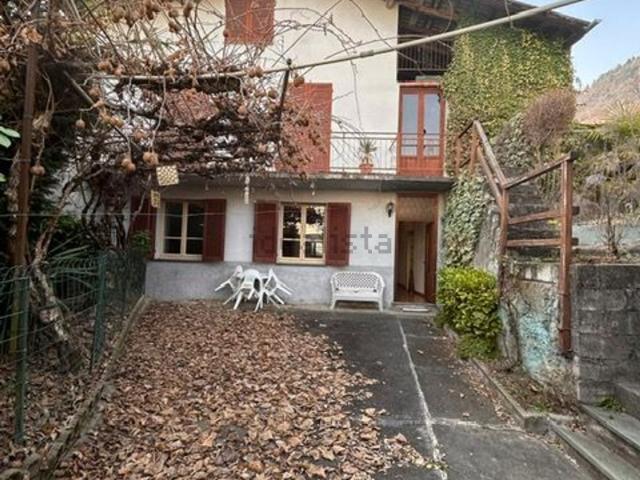 Villetta indipendente in vendita di 335 m²