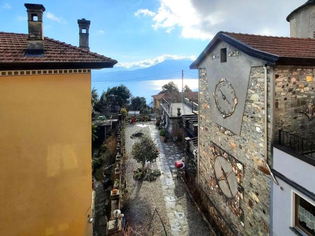 Villetta indipendente in vendita di 335 m² in Via Asilo, 9