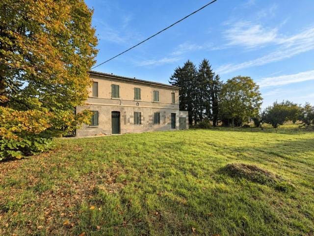 Villetta indipendente in vendita di 335 m² in Via del Canale, 34