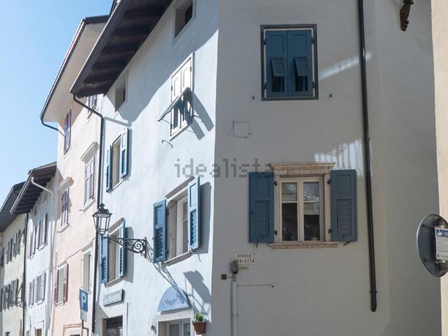 Villetta indipendente in vendita di 335 m² in Vicolo Scaletta, 1