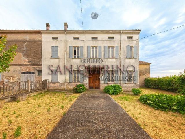 Villetta indipendente in vendita di 336 m² in Via Codisotto a Mane, 92