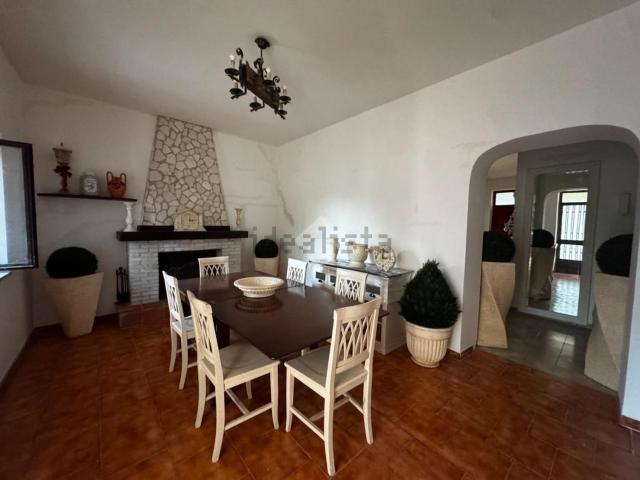 Villetta indipendente in vendita di 336 m² in Via Boccaforno