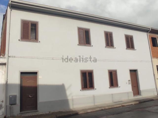 Villetta indipendente in vendita di 336 m² in Via Fermi, 25