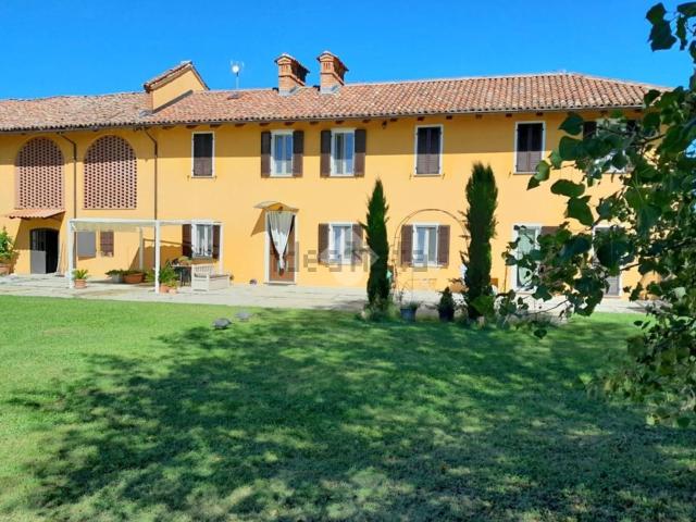 Villetta indipendente in vendita di 336 m² in Frazione Revignano, 213