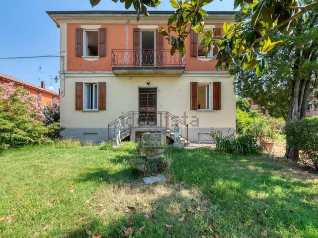 Villetta indipendente in vendita di 337 m² in Via Forlai, 5
