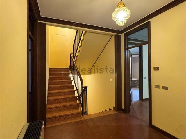 Villetta indipendente in vendita di 340 m²
