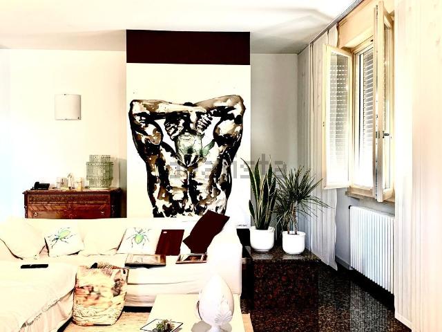 Villetta indipendente in vendita di 340 m² in Via Chiesa di Cortile