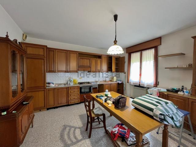 Villetta indipendente in vendita di 340 m² in Via Garibaldi