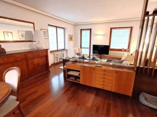 Villetta indipendente in vendita di 340 m² in Via Gemona, 48