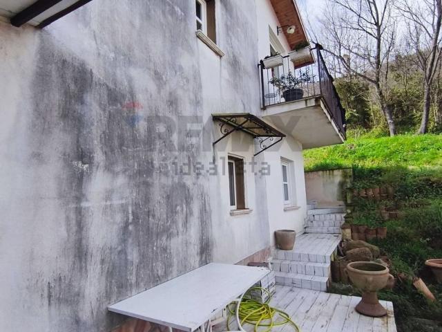 Villetta indipendente in vendita di 340 m² in Via della Repubblica, 2