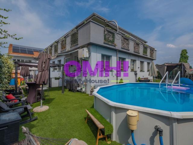 Villetta indipendente in vendita di 340 m² in Via delle Roggette, 33