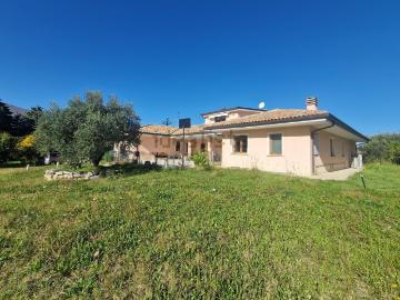 Lempa, Ascoli Piceno Marche - Piscina