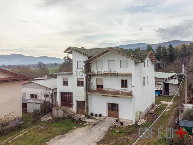 Villetta indipendente in vendita di 340 m² in Via Limiti Nord, 2
