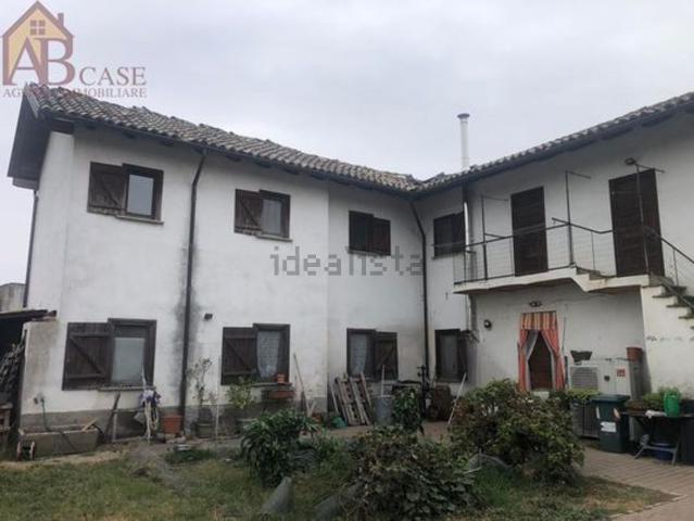 Villetta indipendente in vendita di 340 m² in Via Mazzini, 8