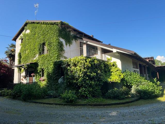 Villetta indipendente in vendita di 340 m² in Via Risorgimento, 60