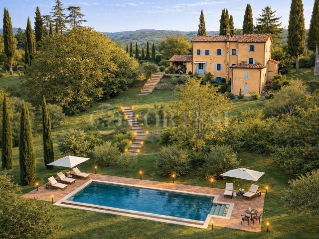 Villetta indipendente in vendita di 340 m² in Strada Comunale della Padonchia