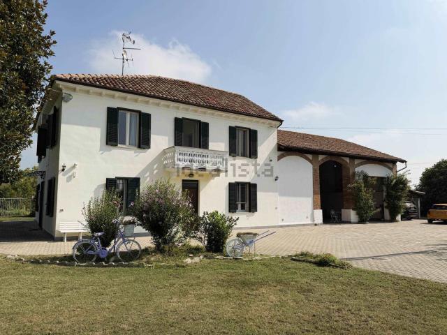 Villetta indipendente in vendita di 340 m² in Strada degli Orti, 29