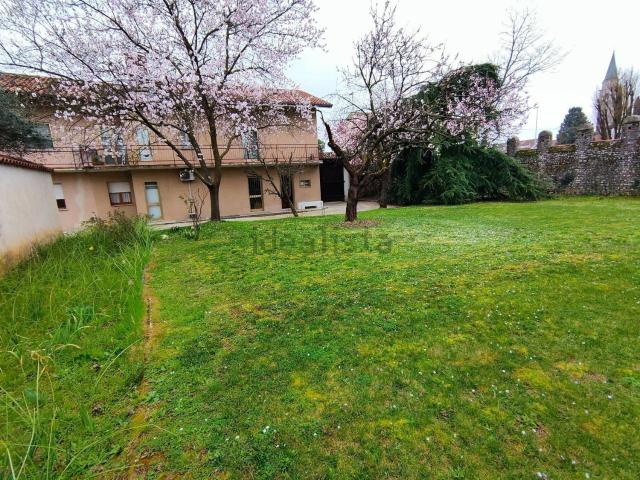 Villetta indipendente in vendita di 343 m² in Piazza Missio, 15