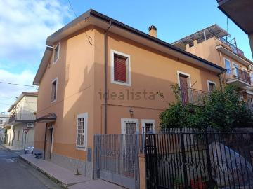 Villetta indipendente in vendita di 344 m² in Via N. Gianniti, 49