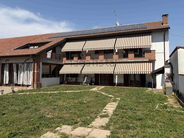 Villetta indipendente in vendita di 345 m²