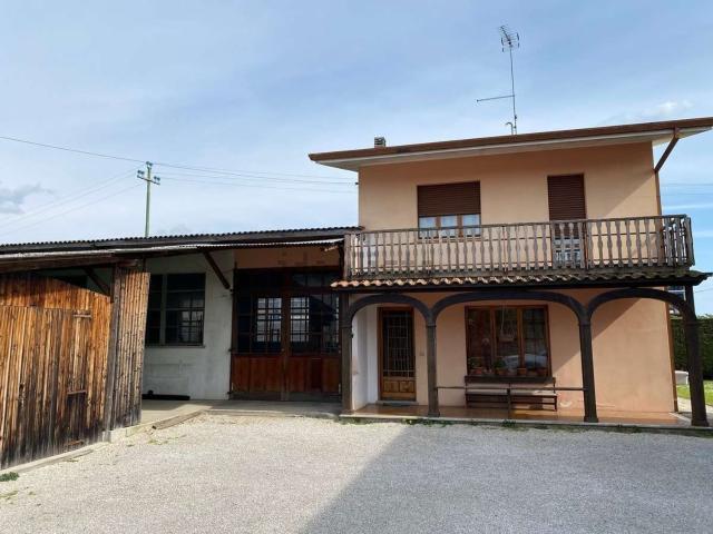 Villetta indipendente in vendita di 345 m²