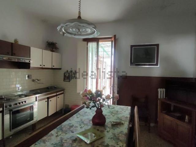 Villetta indipendente in vendita di 345 m² in Via G. Garibaldi