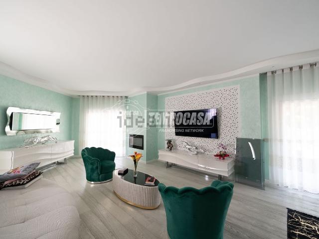 Villetta indipendente in vendita di 346 m²