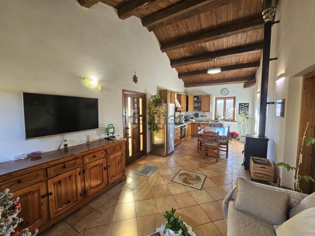 Villetta indipendente in vendita di 347 m²