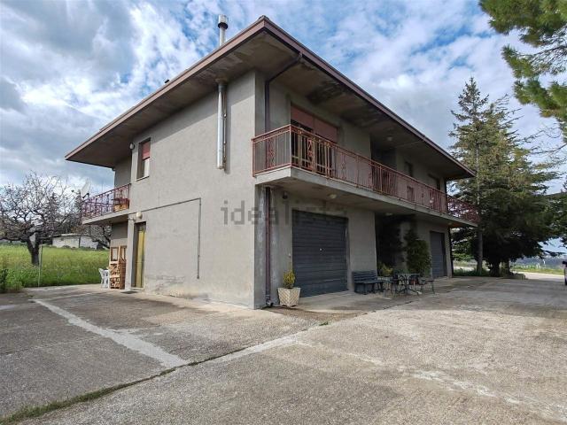Villetta indipendente in vendita di 347 m²