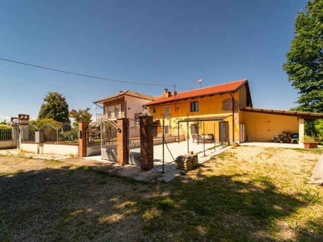 Villetta indipendente in vendita di 347 m² in Strada della Cartella, 7