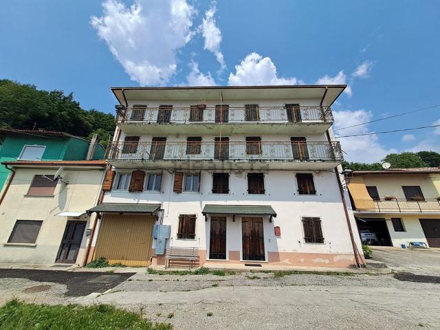 Villetta indipendente in vendita di 348 m² in Via Bidese