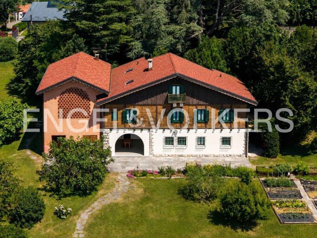 Villetta indipendente in vendita di 349 m² in Via del Bucaneve, 6