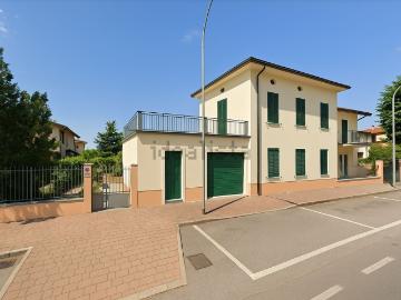 Villetta indipendente in vendita di 350 m²