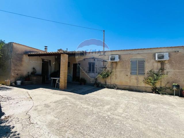 Villetta indipendente in vendita di 350 m²