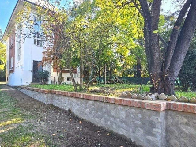 Villetta indipendente in vendita di 350 m²