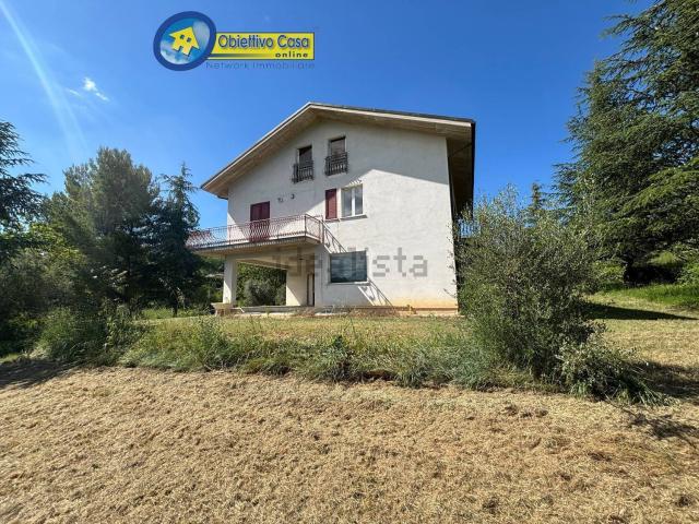 Villetta indipendente in vendita di 350 m²