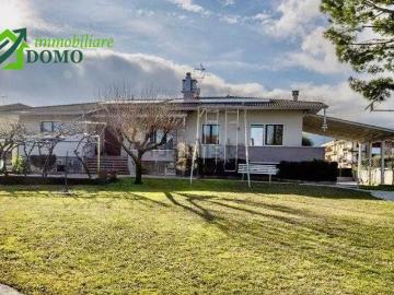 Villetta indipendente in vendita di 350 m²
