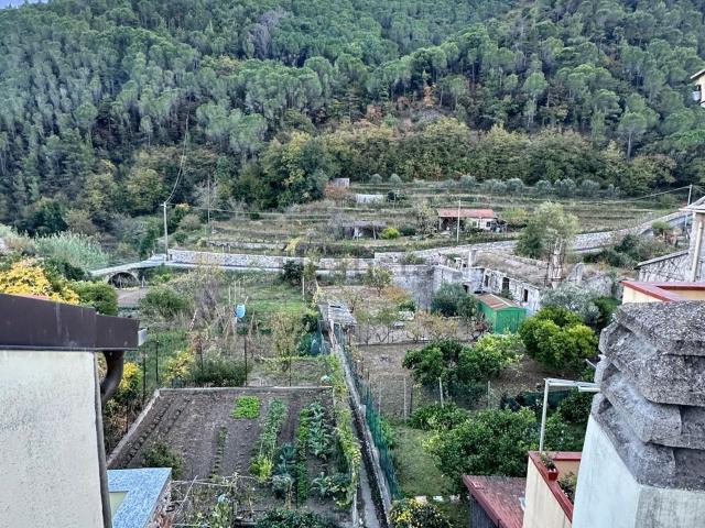 Villetta indipendente in vendita di 350 m² in Via Cavour, 19