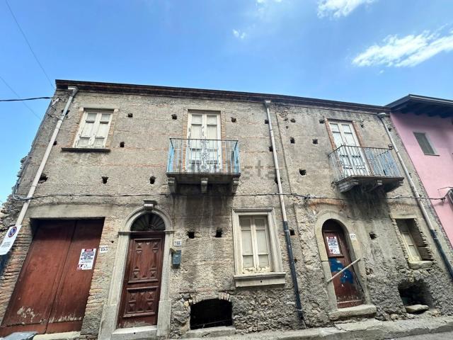 Villetta indipendente in vendita di 350 m² in Via Carmelo Germanò, 153