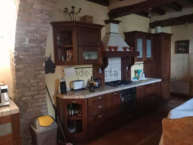 Villetta indipendente in vendita di 350 m² in Via Alessandro Manzoni