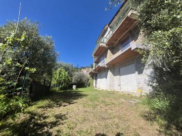 Villetta indipendente in vendita di 350 m² in Via Aprutina, 10